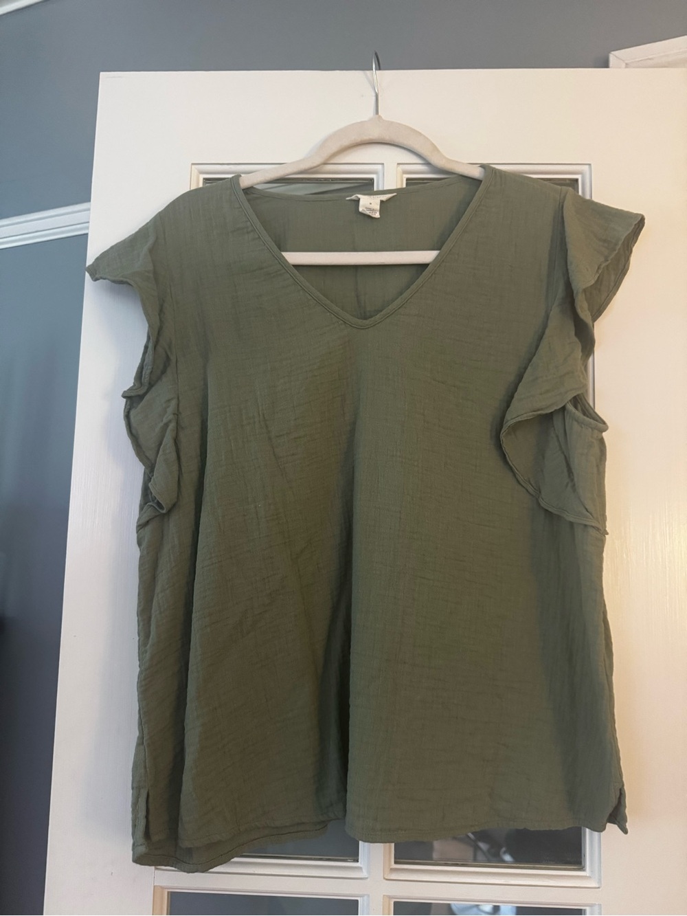 Caslon Olive Ruffle Sleeve V-Neck Blouse